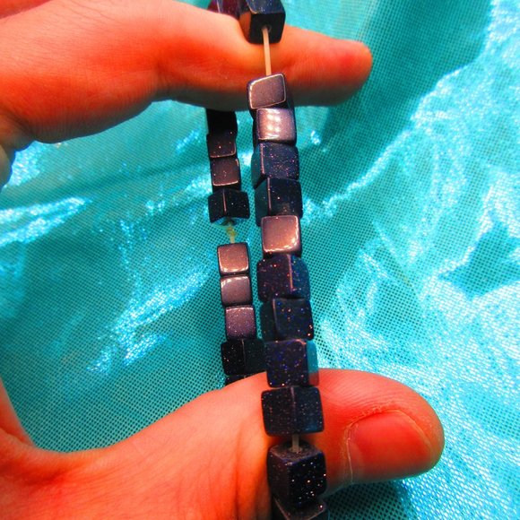 Blue Goldstone 8mm Cubes 7" Stretchy Gemstone Bracelet - Picture 3 of 3
